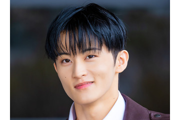 NCT・マーク、渋い服も上品に仕上げる！端正なルックスで中国ファッションウィークへ 画像