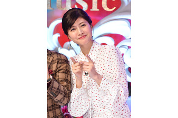 内田有紀が結婚発表！ネット大反響のワケ「30年ぶりの回収」「30年を実らせるのってすごい」 画像