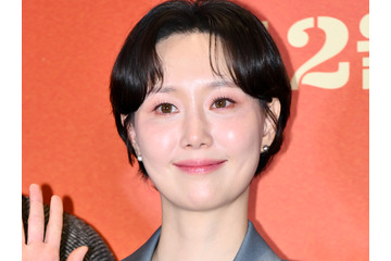 恋人との死別も経験…『プロボノ』女優イ・ユヨン、第2子妊娠を発表！長女＆夫との家族写真公開 画像