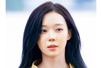 顔の雰囲気も変わった？aespa・ウィンター、オレンジヘアに大胆にイメチェン！新AL準備中の近況 画像