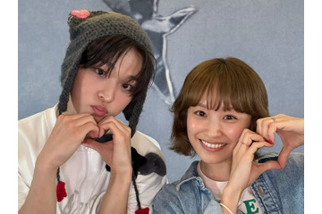 「笑顔が似すぎ」高橋愛、K-POPアイドルのいとこと再会！グループの“推し”ともキュートなSHOT 画像