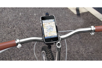iPhoneが自転車ナビに早がわり――ハンドルに取り付け可能なホルダーセット 画像