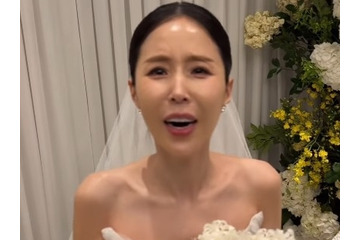 「絶対に結婚させない」全国民が反対も押し切ってゴールインした韓国女性歌手（44）、弁護士が助言 画像