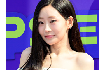 直視できない…ジュリー、“ぱっくり衣装”の肌見せSHOTにファン騒然「最高です」「わぁ」 画像