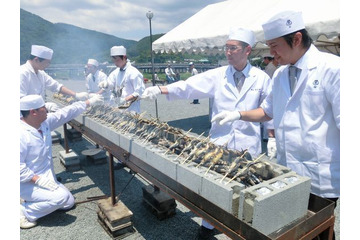 京都・嵐山で1日400匹限定の炭火焼き若鮎を試食！「嵐山若鮎祭2026」6月13日・14日開催 画像