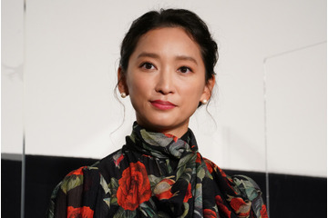 杏、浴衣&メガネ姿で大相撲パリ場所を観戦！「粋ですね」とファン絶賛 画像