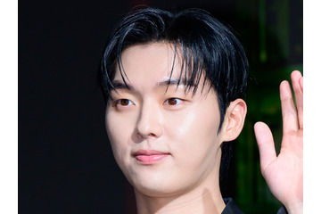 “全裸誤爆”に子供相手の“暴投始球式”など炎上多数…韓国俳優「深く反省、良い人になりたい」 画像