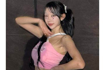 パンパンな黒ニットに「破裂しそう」の声…韓国人気チアのゴージャスボディに視線集中 画像