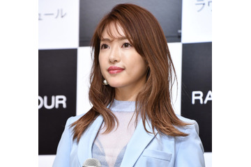 舟山久美子、家族でシンガポールへ移住を報告「場所は変わっても、これからも変わらずに…」 画像