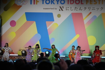 【TIF2026】エビ中、ライブ定番曲で大盛り上がり！「今日のライブで一番熱く」 画像