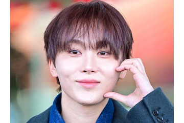 「ワンコになりたい」SEVENTEEN・スングァン、犬を抱いて優しく“なでなで”！自然体な姿にほっこり 画像
