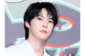 兵役中のNCT・ドヨン、約9カ月ぶりSNS更新！休暇ショットにセブチ・ホシも反応「会いたい」 画像