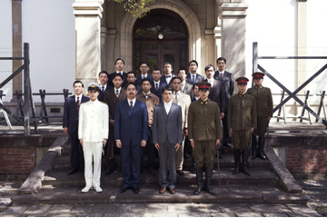 映画『開戦前夜』、主演・池松壮亮など豪華キャスト陣が舞台裏語るインタビュー特別映像公開 画像