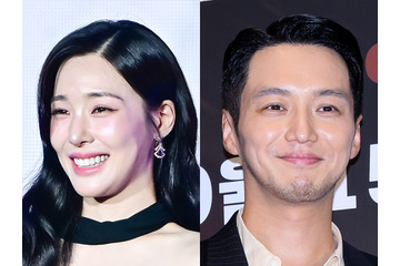 少女時代・ティファニーとの“新婚旅行”？俳優ピョン・ヨハン、リゾート写真に写り込んだ「女性の手」に注目 画像