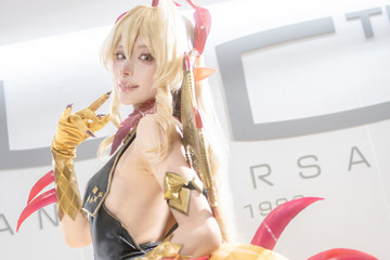 人気美女レイヤーたちがゲーム対戦や撮影会など多彩なステージで魅了！ 画像