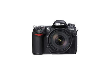 ニコン、1,020万画素のレンズ交換式デジタル一眼レフカメラ「D200」 画像