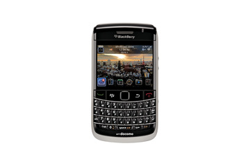 NTTドコモ、「BlackBerry Bold 9700」を本日販売開始! 画像