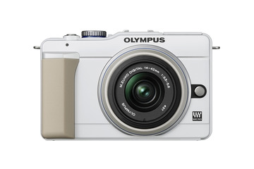 オリンパス、あす発売の「OLYMPUS PEN Lite E-PL1s」の購入者に数量限定プレゼント 画像