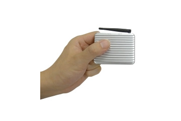 iPad/iPhone/iPod touchに特化した手のひらサイズの無線LANルータ 画像