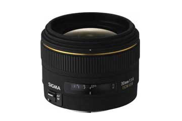 シグマ、デジタル専用大口径標準レンズ「30mm F1.4 EX DC」のコニカミノルタ用/ペンタックス用 画像