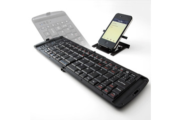 19mmキーピッチのiPhone/iPad/iPod touch向け折りたたみ式Bluetoothキーボード 画像