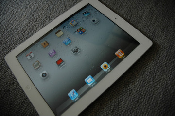 【iPad 2レビュー(Vol.1)】新しいエコシステムを作り上げる「iPad 2」 画像