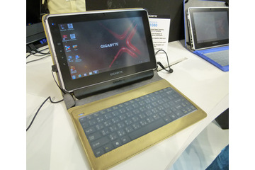 【COMPUTEX TAIPEI 2011(Vol.16)】GIGABYTE、専用ドックや予備バッテリもそろう10.1型Windowsタブレット「S1080」 画像