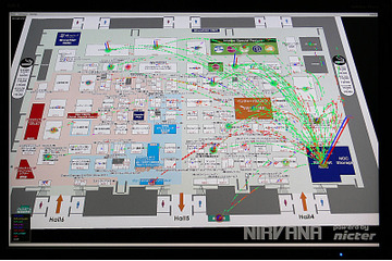 【Interop Tokyo 2011(Vol.28)】デモ見学中にも大量のマルウェア!……情報通信研究機構、パケットの流れを“見える化”する技術 画像