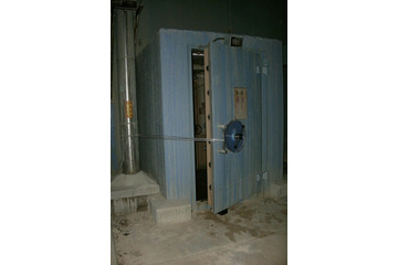 【地震】東電、開放した2号機二重扉の画像を公開 画像