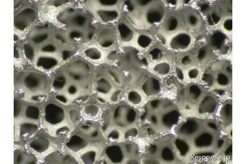 リチウムイオン電池の容量を3倍に…住友電工、アルミニウム多孔体を開発 画像