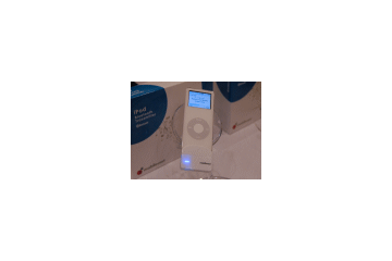 モバイルキャスト、iPodとイヤホンをワイヤレス化する製品を発売 画像