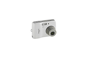 ニコン、初心者向けの600万画素コンパクトデジカメ「COOLPIX L2」 画像