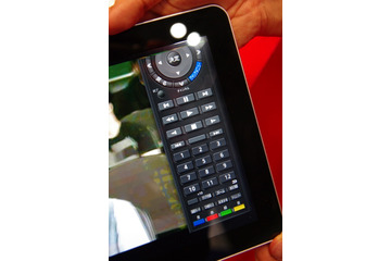 イーフロンティア、自宅テレビの映像をスマホやタブレットで見られるSlingbox PRO-HDを実演 画像