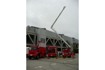 【危機管理産業展】福島原発に投入された東京消防庁の特殊車両が登場 画像