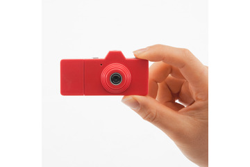 実売2,980円、USBメモリとしても使えるトイデジカメ……音声付き動画撮影にも対応 画像