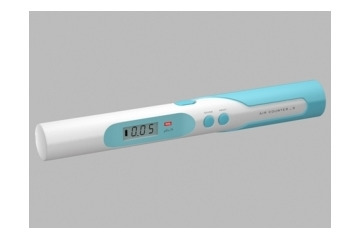 エステー、1万円を切る家庭用放射線測定器の新タイプ「エアカウンターS」来年発売 画像