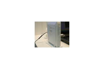 【CEATEC 2006 Vol.11】実効速度70Mbps、ロジテックのPLCモデム 画像