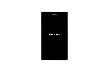 ドコモ、「PRADA phone by LG L-02D」を26日に発売 画像