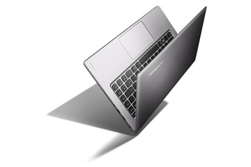 本日の発売を延期、レノボの価格を抑えた13.3型液晶ウルトラブック 画像