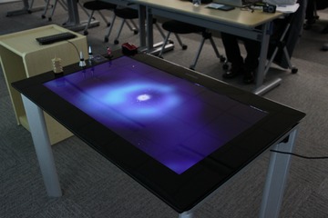 Surface端末が日本上陸……サムスン次世代テーブル型PC「SUR 40」 画像