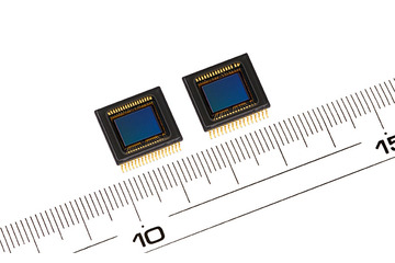 シャープ、コンパクトデジカメ向けの1/1.7型1,200万画素CCD 画像