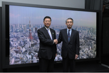 NHKとパナソニック、145型スーパーハイビジョン用プラズマディスプレイを開発!……世界初の自発光型SHVディスプレイ 画像