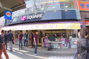 【韓国LGレポート2012(Vol.6)】ショップから探る韓国のスマホ事情(2)……スペック重視でiPhone人気はやや下火 画像