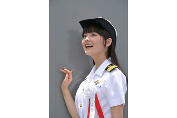 声優・上坂すみれが護衛艦の1日艦長に!制服姿で終始大興奮 画像