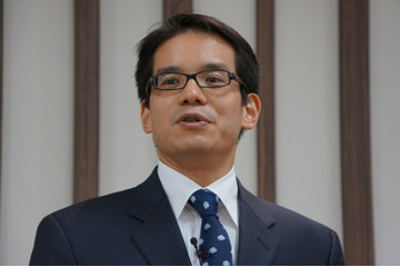 新Office「マルチデバイス、クラウド、SNSに対応」……日本MSロアン・カン本部長 画像