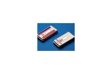 ソフトバンク、横浜マリノスのオリジナルデザイン携帯電話を1,000台限定で販売 画像
