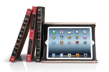 洋書のような新型iPad・iPad 2用レザーケース……スタンドとしても利用可能 画像