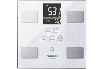 パナソニック、Androidスマホをタッチして測定データを記録できる体組成バランス計 画像