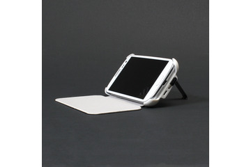 給電ケーブル内蔵！ 補助バッテリを搭載したGALAXY S III用ケース 画像