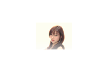 “お菓子系アイドル”鈴木ゆきがY字開脚!? 画像